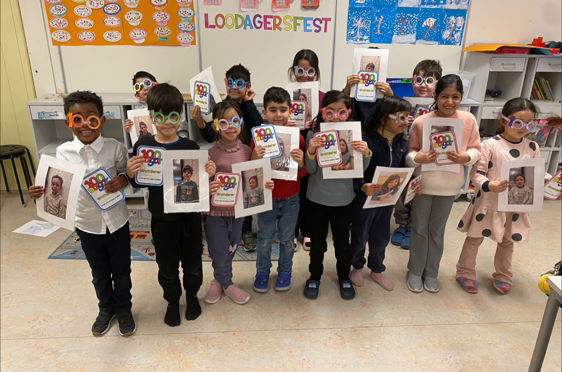 Elevene på 1. trinn på 100 dagers fest!