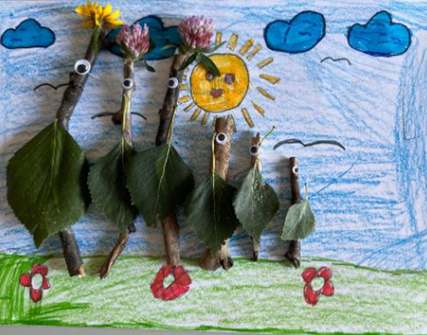 Et maleri av en fugl med blomster